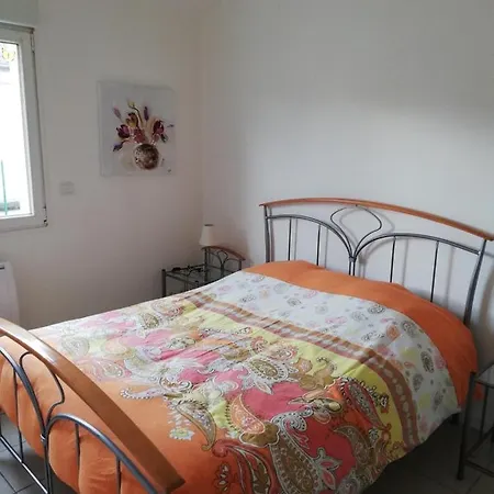 Holiday home Entier Au Calme *